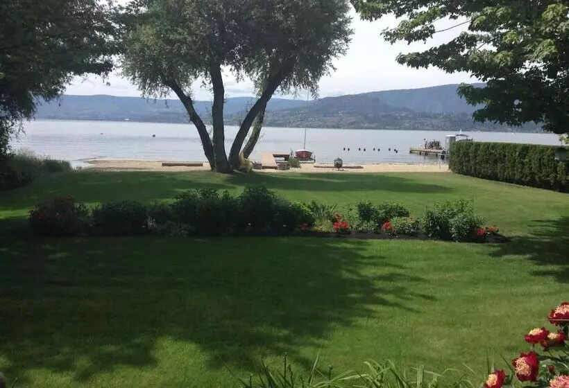 Lakeshore Bed & Breakfast