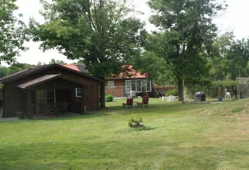 Aamiaismajoitus (B&B) Liftlock Guest House