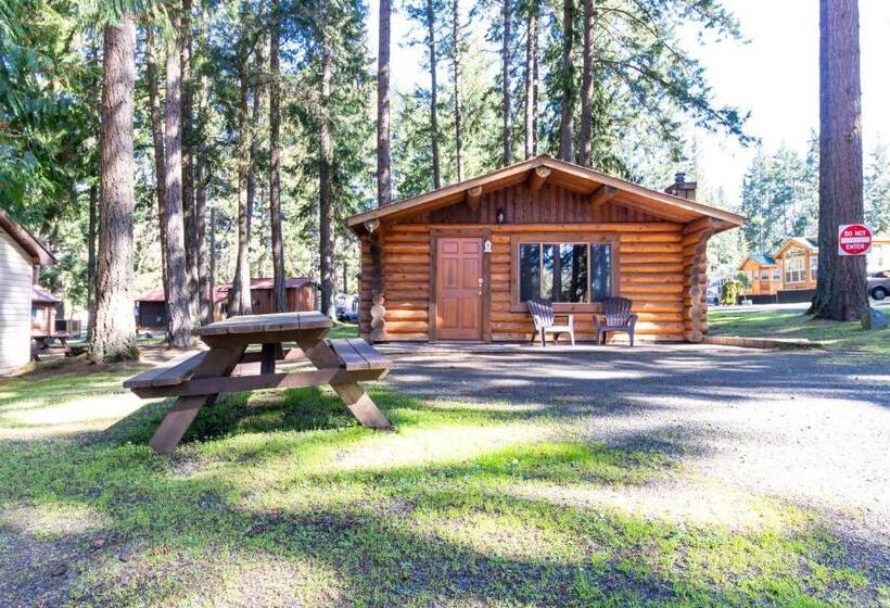 Riverbend Cottages & Rv Resort