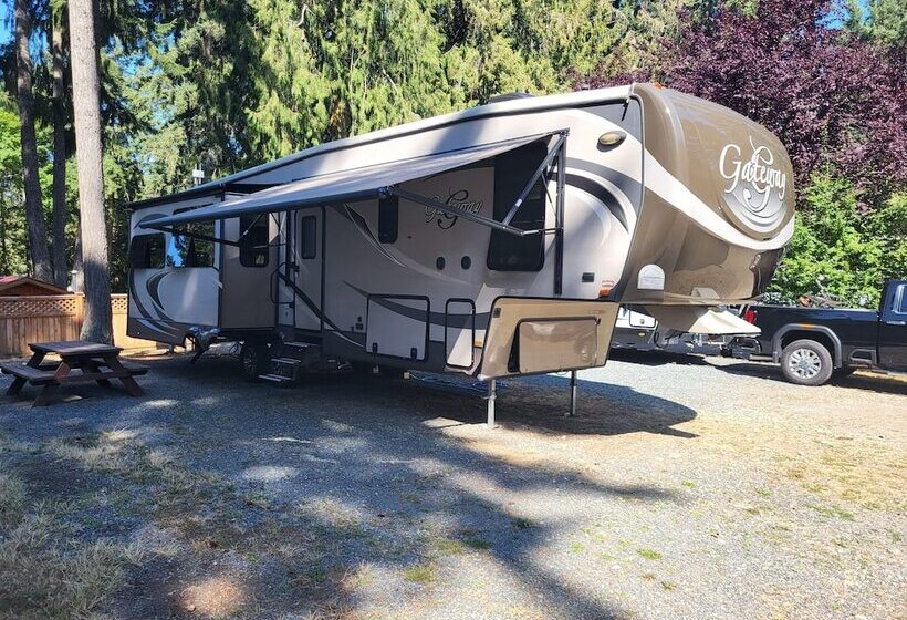 Riverbend Cottages & Rv Resort