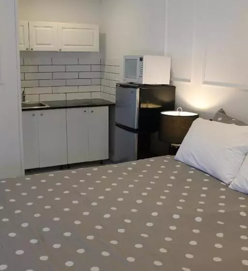 Sage Hills Motel