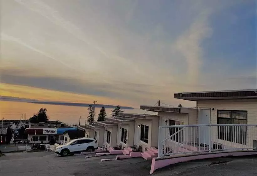 Westview Centre Motel Ltd