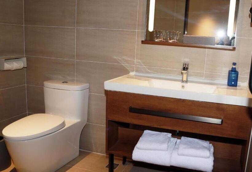 Hanting Hotel Qingdao Huangdao Wangtai Town