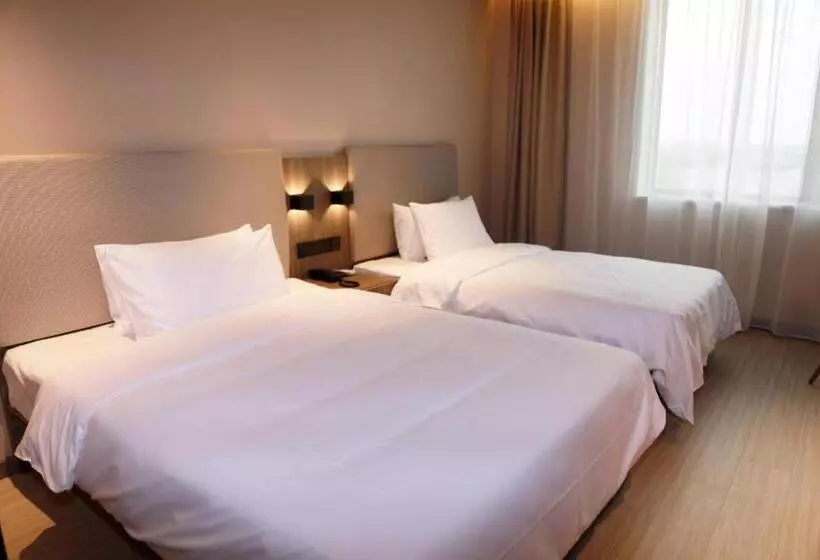 Hanting Hotel Qingdao Huangdao Wangtai Town