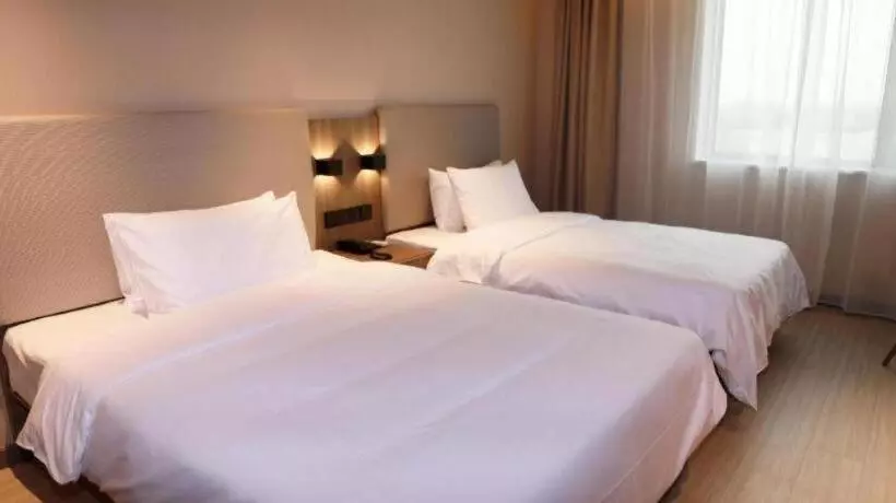 Hanting Hotel Qingdao Huangdao Wangtai Town