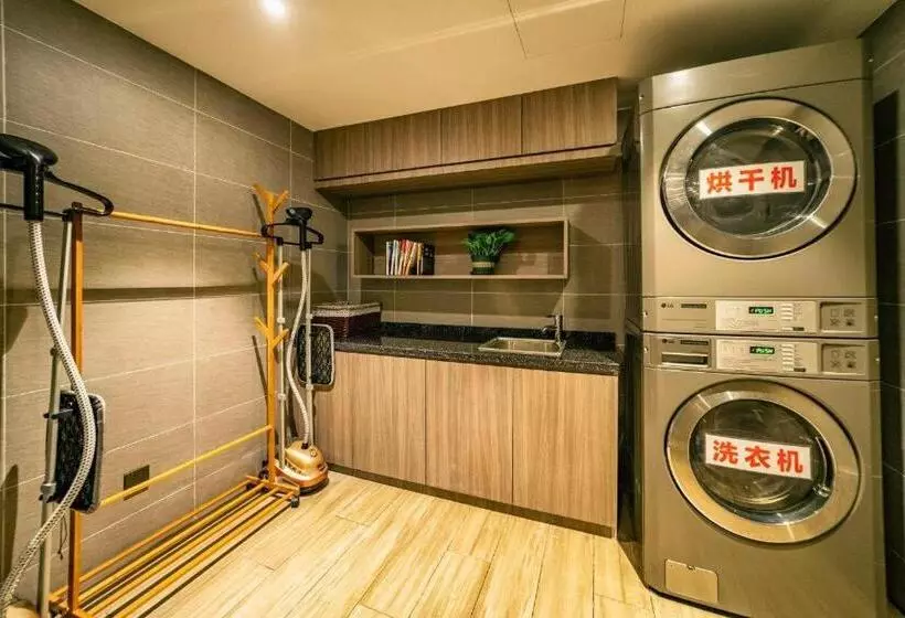 Hanting Hotel Qingdao Xianggang Zhong Road Aofan Center