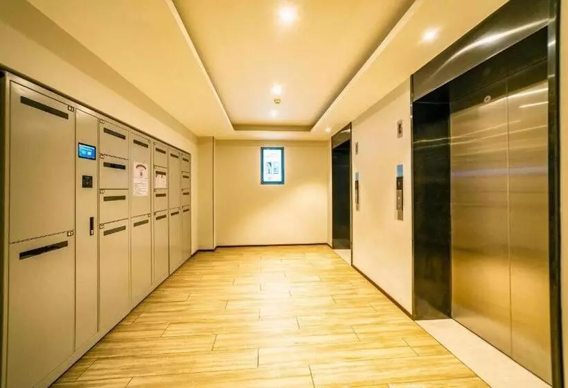 Hanting Hotel Qingdao Xianggang Zhong Road Aofan Center