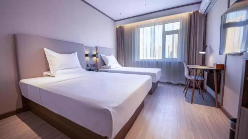 Hanting Hotel Tieling Changtu Railway Station