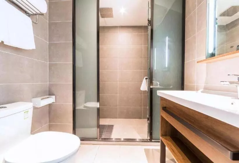 Hanting Hotel Zhengzhou South Longhu Shawoli Metro Station