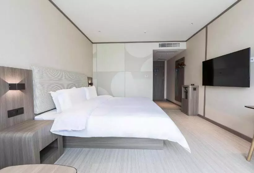 Hanting Hotel Zhengzhou South Longhu Shawoli Metro Station