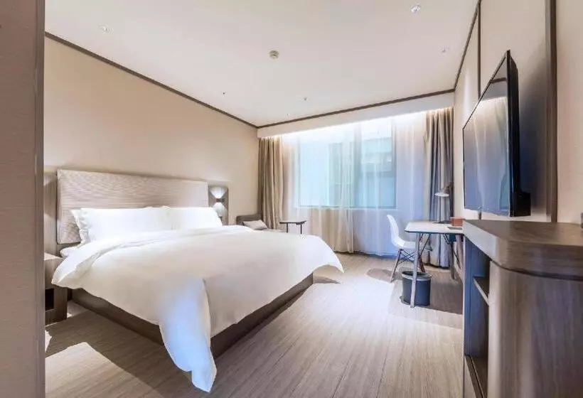 Hanting Hotel Zhengzhou South Longhu Shawoli Metro Station