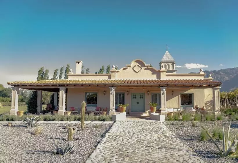 ホテル El Porvenir Wine Lodge