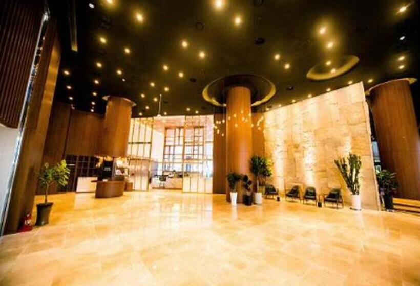 Hotel Grand Hillstone