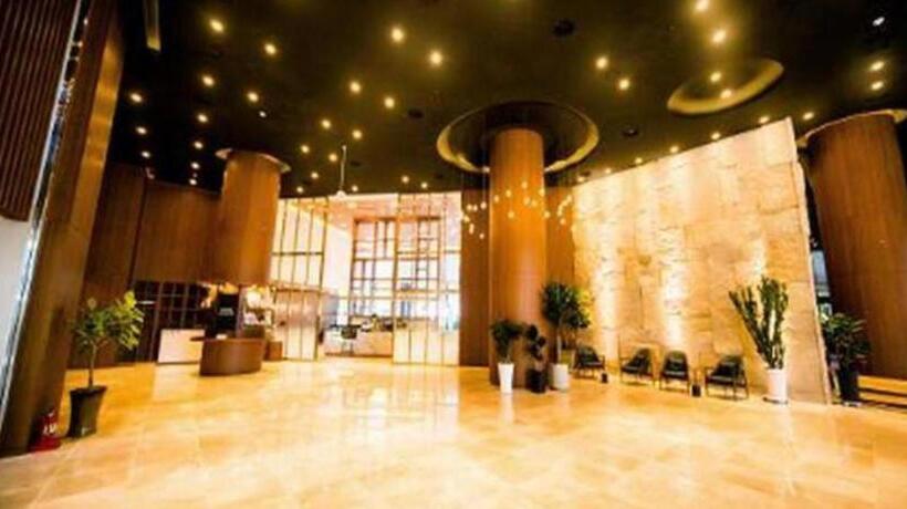 Hotel Grand Hillstone