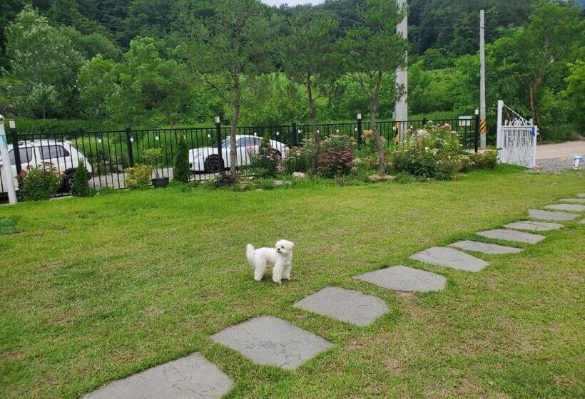 Hotel Seorak Jaeins Garden