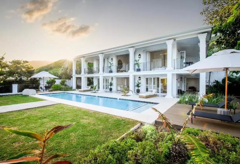 Aamiaismajoitus (B&B) Luxury On The Beach