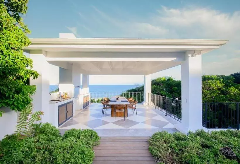 Aamiaismajoitus (B&B) Luxury On The Beach