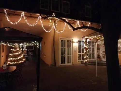 Aamiaismajoitus (B&B) Weingut Weinstube Weinhotel Wolf