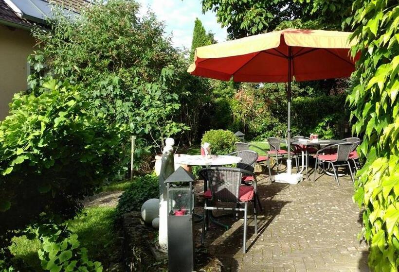 צימר Weingut Weinstube Weinhotel Wolf