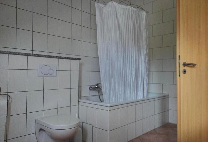 צימר Weingut Weinstube Weinhotel Wolf