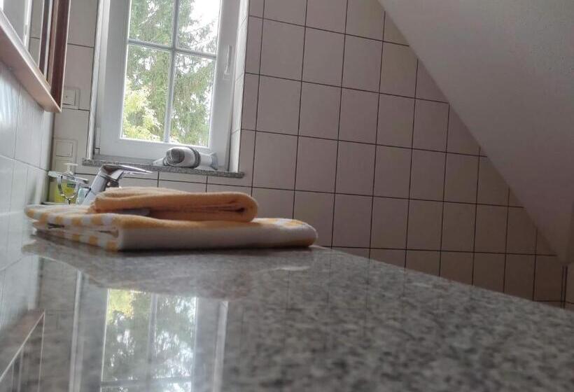 צימר Weingut Weinstube Weinhotel Wolf