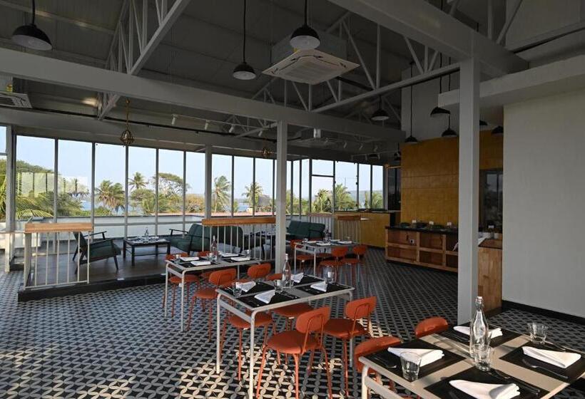 Bedzzz Xclusiv Morjim, Goa By Leisure Hotels