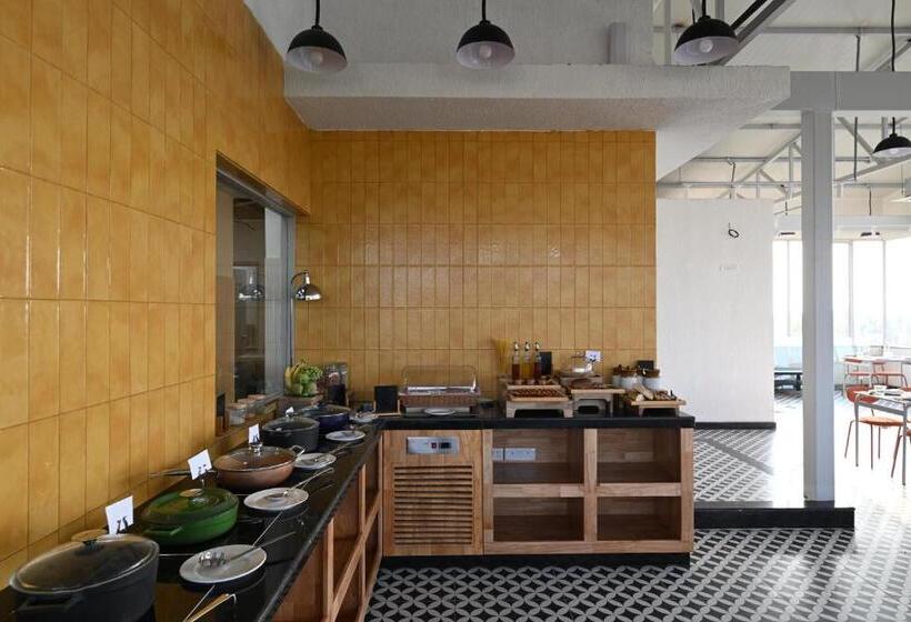 Bedzzz Xclusiv Morjim, Goa By Leisure Hotels