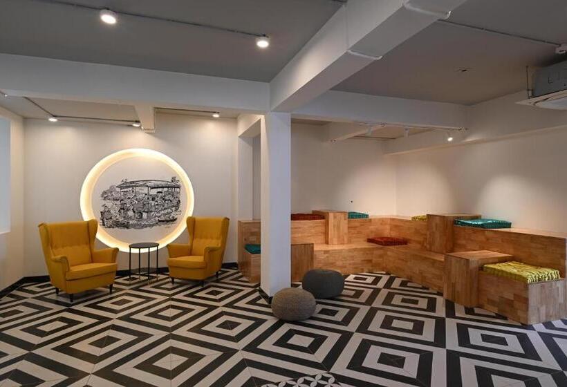 Bedzzz Xclusiv Morjim, Goa By Leisure Hotels