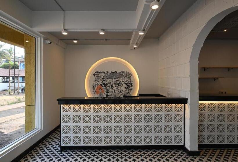 Bedzzz Xclusiv Morjim, Goa By Leisure Hotels