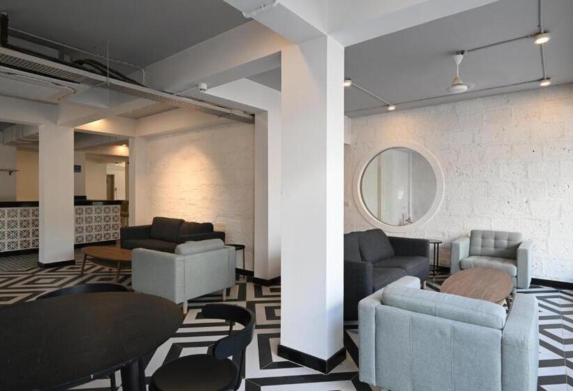 Bedzzz Xclusiv Morjim, Goa By Leisure Hotels