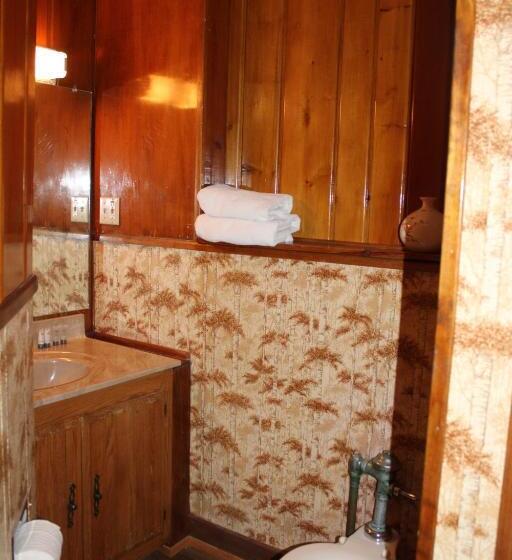 Historical Hotel   House Of Ludington