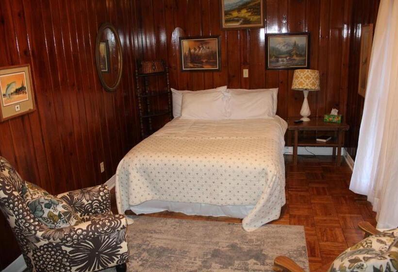 Historical Hotel   House Of Ludington