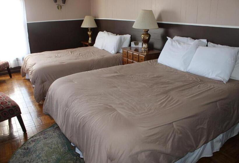 Historical Hotel   House Of Ludington