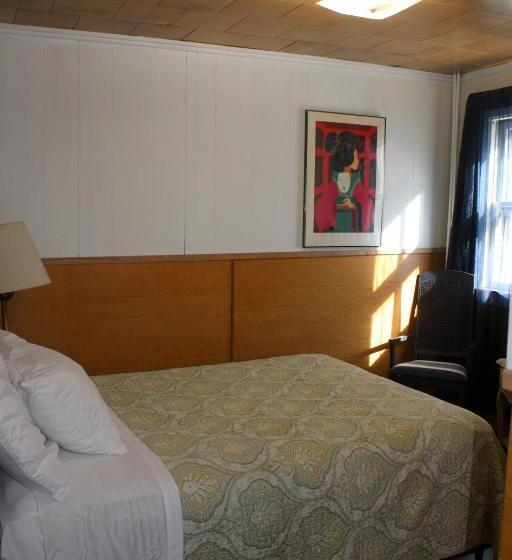 Historical Hotel   House Of Ludington