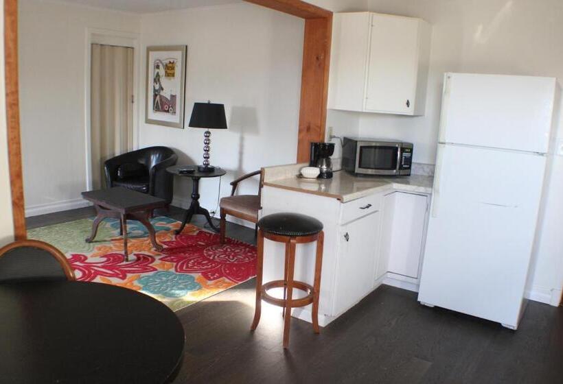 Historical Hotel   House Of Ludington