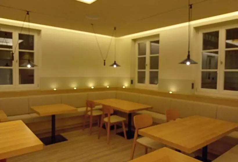 Hotelli Altes Bräuhaus