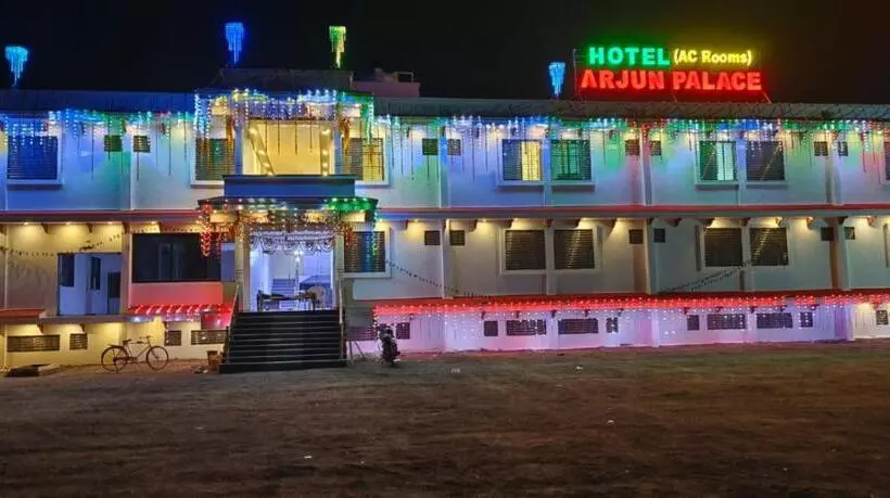 ホテル Arjun Palace