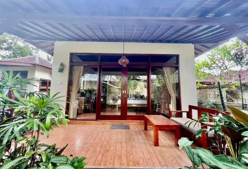 Hotelli Belvilla Chaitanya Niketan