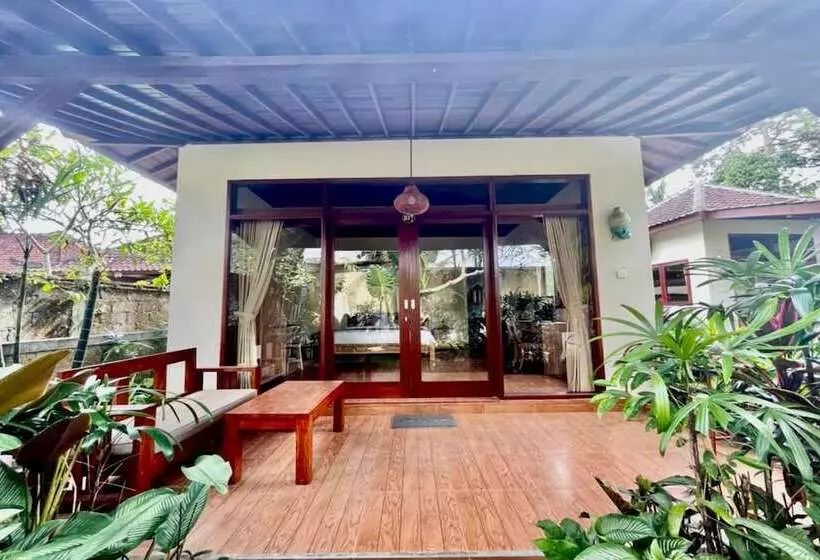 Hotelli Belvilla Chaitanya Niketan