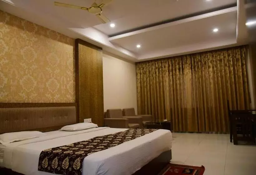 ホテル Bishnu Palace