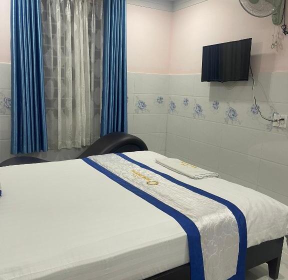 Hotel Hương Thiên Phú