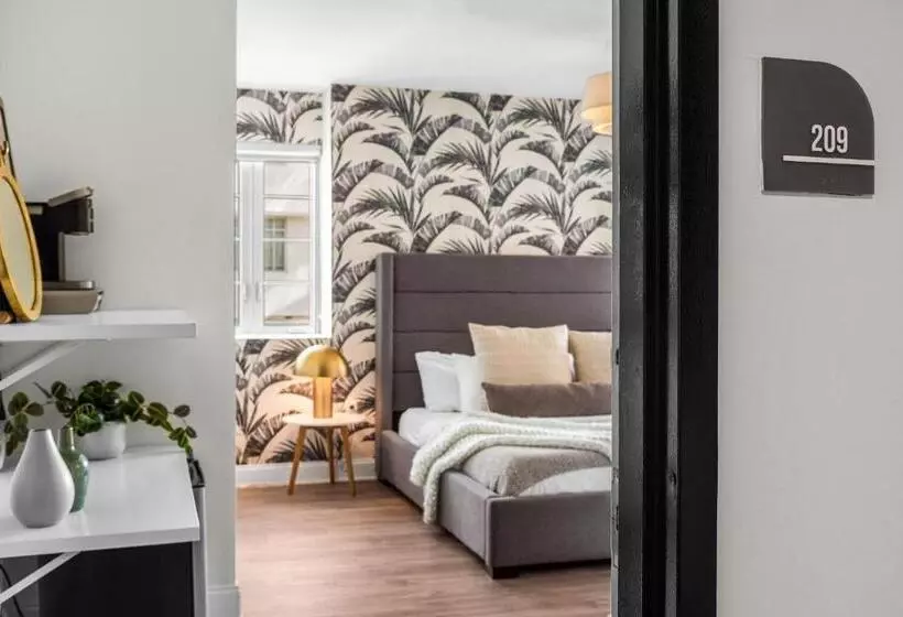 هتل Luxuri Suites 309 In Miami Beach