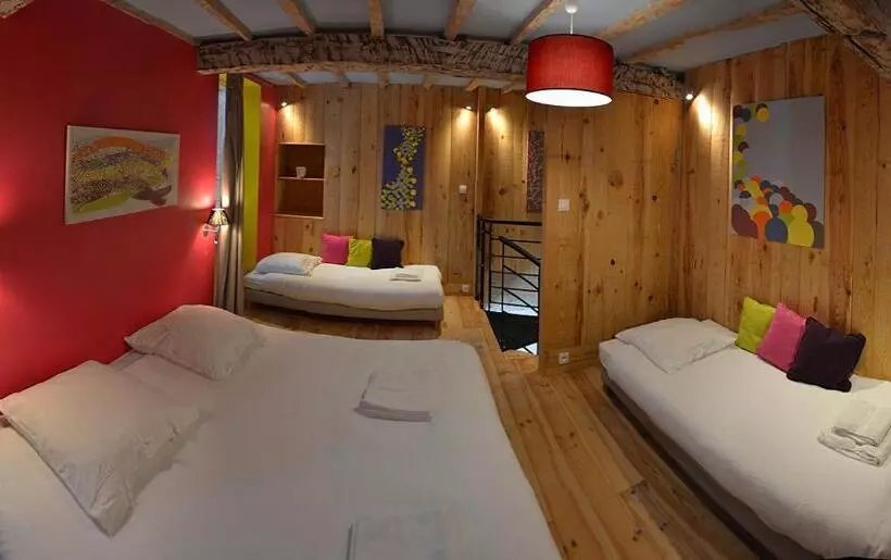 ベッドアンドブレックファースト L Atelier D Aubiac