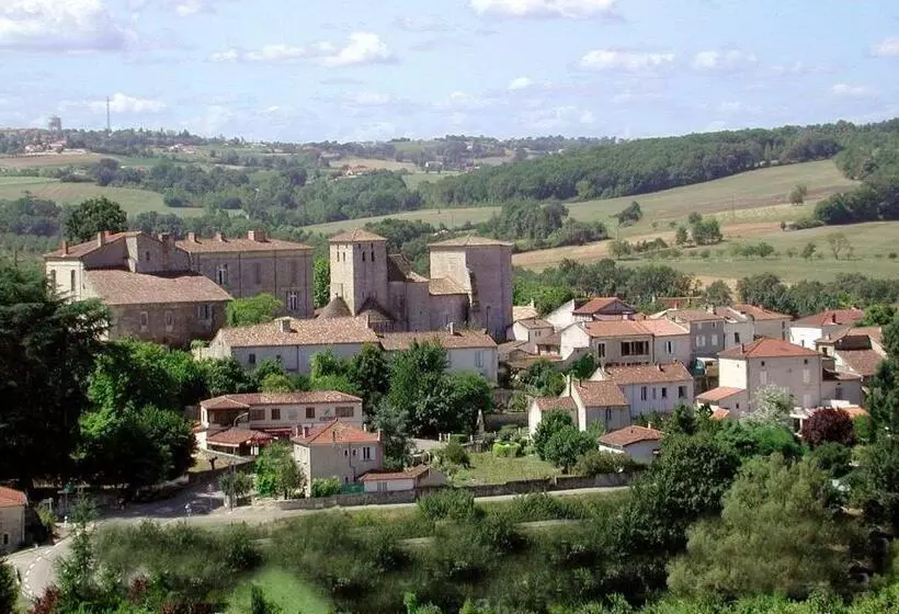 ベッドアンドブレックファースト L Atelier D Aubiac