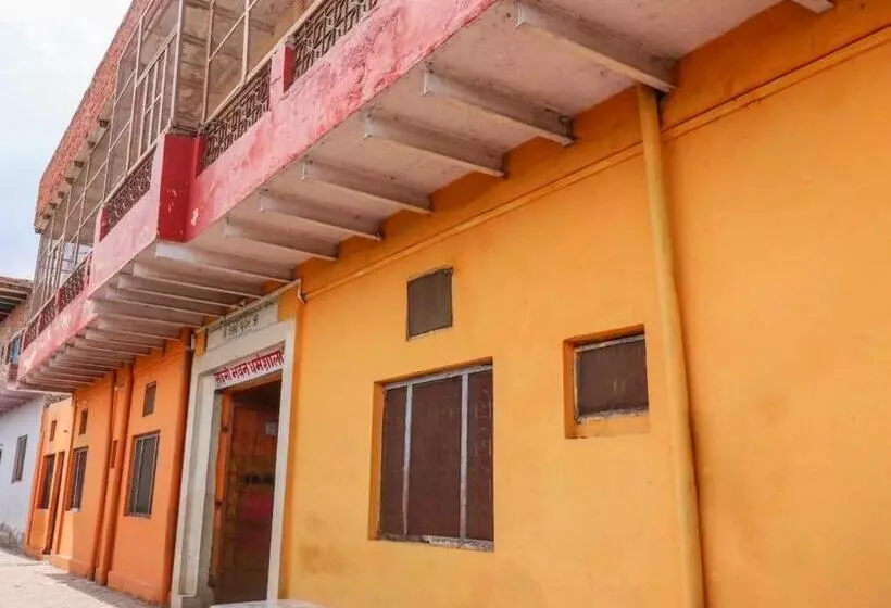 ホテル Goroomgo Laxmi Bhawan Dharamshala Mathura Near Yamuna River And Dwarikadhish Temple