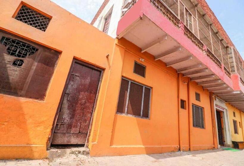 Hotel Goroomgo Laxmi Bhawan Dharamshala Mathura Near Yamuna River And Dwarikadhish Temple