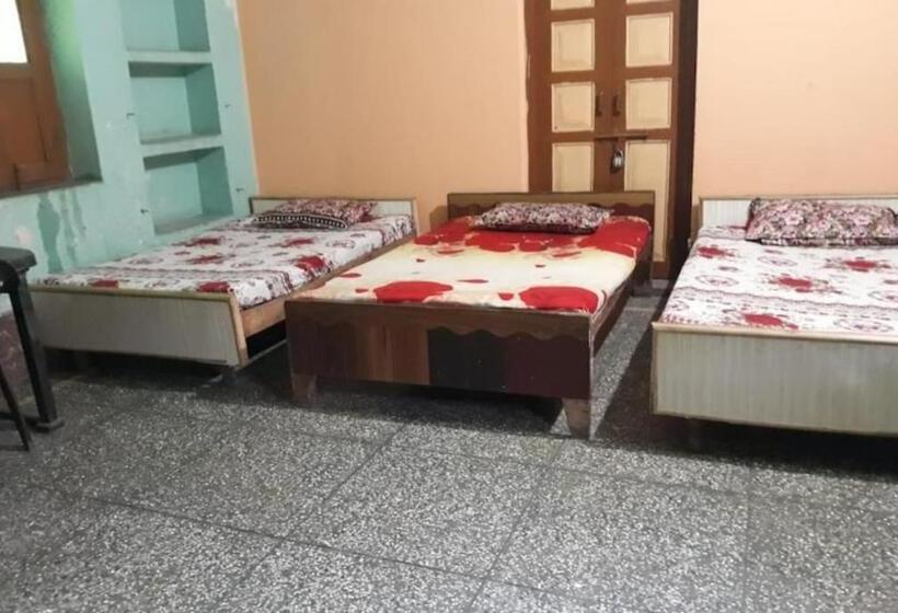 Otel Goroomgo Laxmi Bhawan Dharamshala Mathura Near Yamuna River And Dwarikadhish Temple