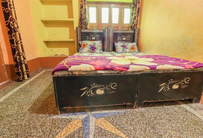 Otel Goroomgo Laxmi Bhawan Dharamshala Mathura Near Yamuna River And Dwarikadhish Temple