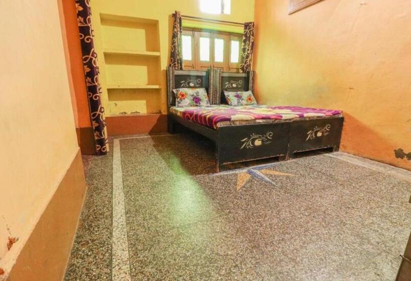 Otel Goroomgo Laxmi Bhawan Dharamshala Mathura Near Yamuna River And Dwarikadhish Temple