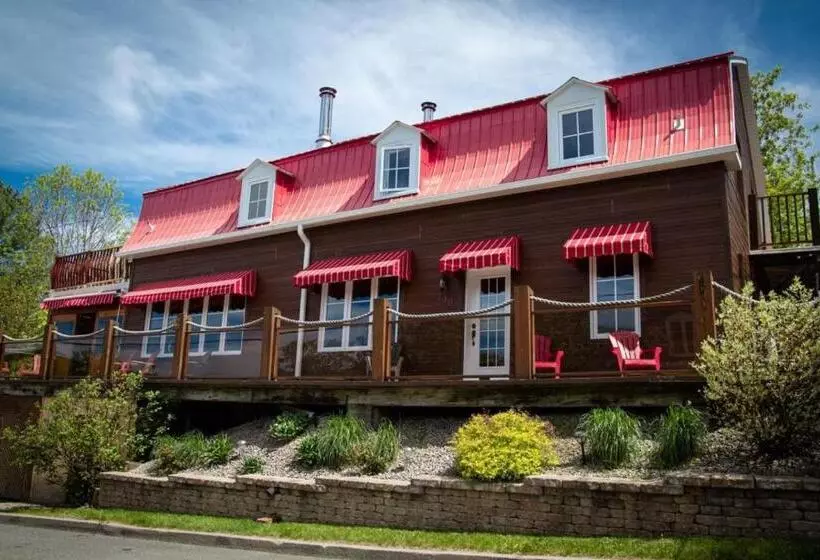 ベッドアンドブレックファースト Chalet & Gîte Capitainerie Du Passant